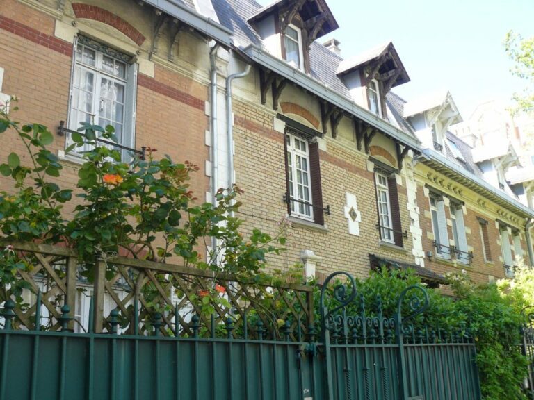 Débarras dans le quartier des Vignerons à Vincennes 94300