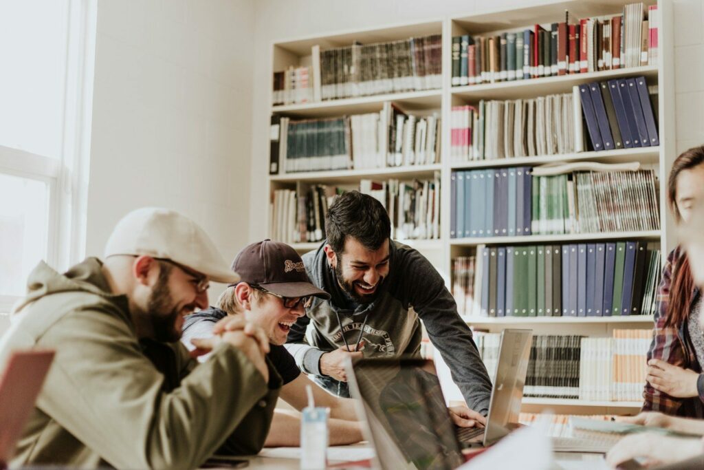 Génération Millennials face à l'héritage - Nouveaux défis du débarras de succession